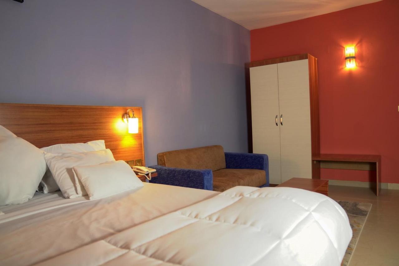 Dialali Hotel Нуакшот Екстер'єр фото