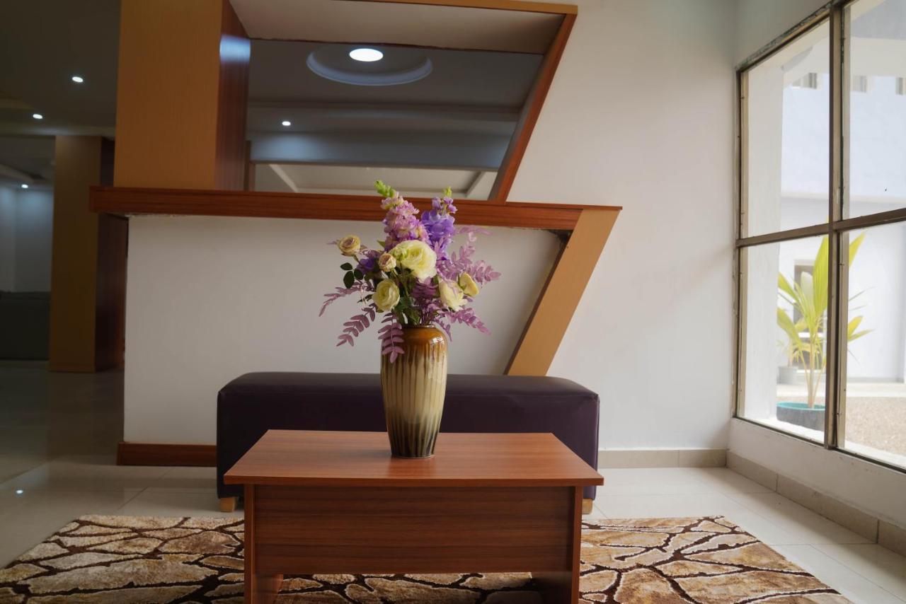 Dialali Hotel Нуакшот Екстер'єр фото