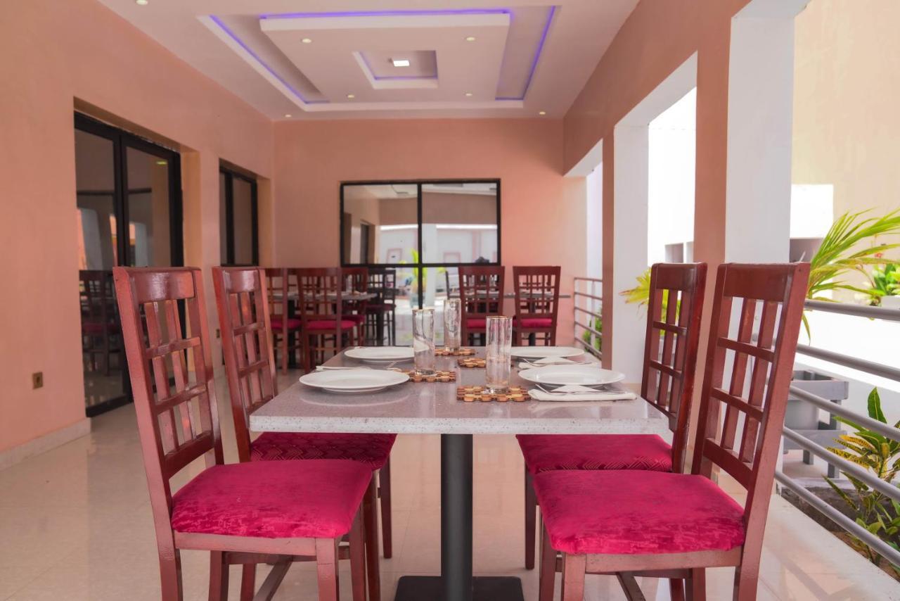 Dialali Hotel Нуакшот Екстер'єр фото